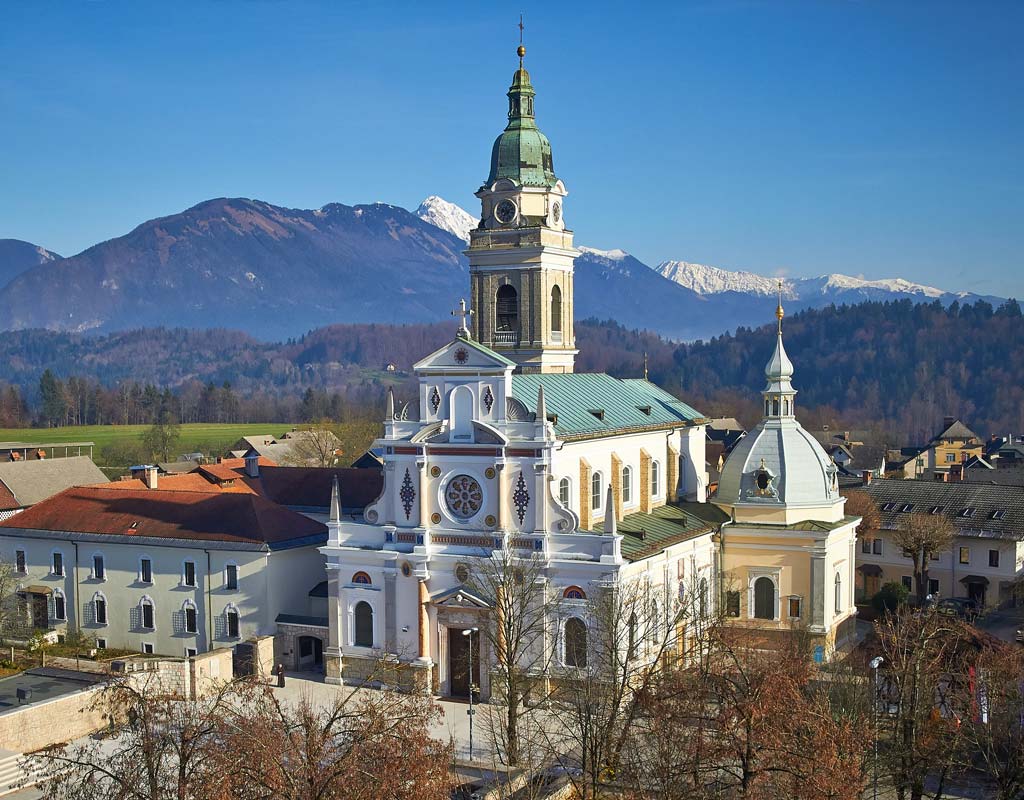 Bazilika Marije Pomagaj Brezje